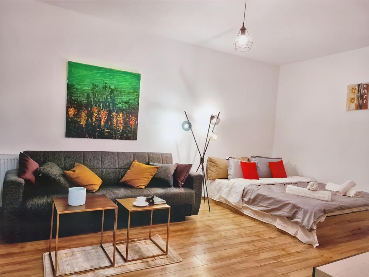 Lovely Ultracentral Apartment With Parking Cluj-Napoca Eksteriør billede