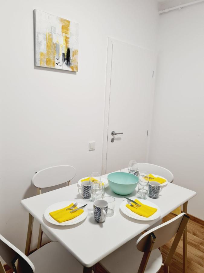 Lovely Ultracentral Apartment With Parking Cluj-Napoca Eksteriør billede